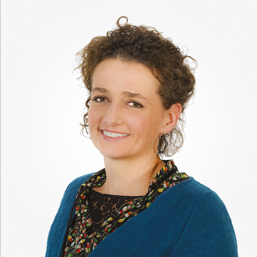 Corinne KIENOU HOSPITAL - Responsable du Pôle Programmation,
Directrice de projets