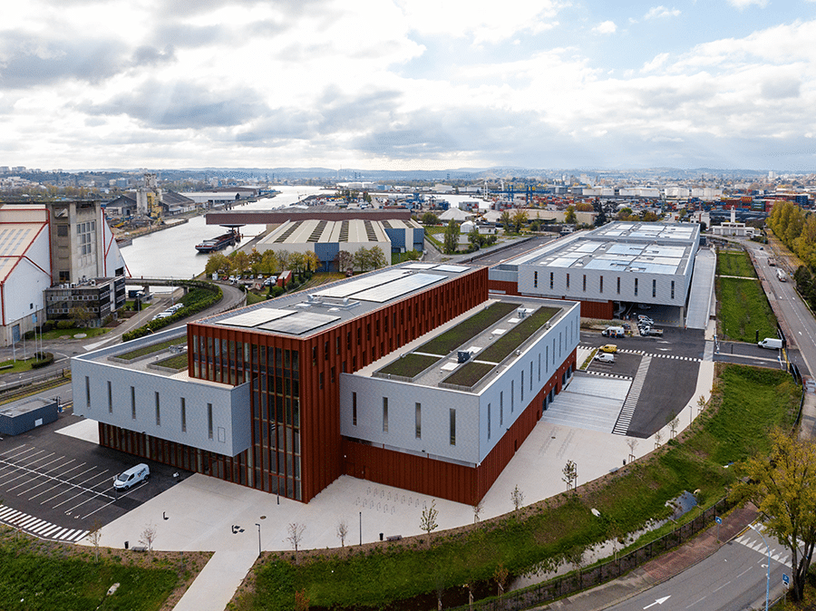 Vue aérienne de l'hôtel de logistique urbain à Lyon 7e